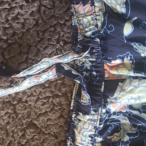 ROXY drawstring shorts. - Picture 5 of 7